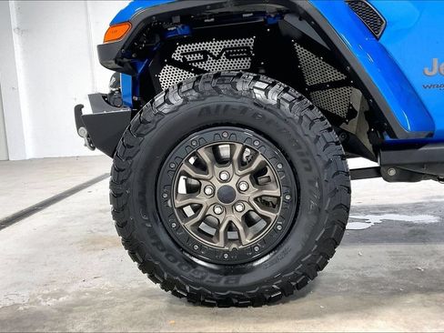 Used 2021 Jeep Wrangler Unlimited Rubicon w/ Dual Top Group AWD/4WD image 10