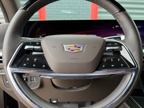 Used 2025 Cadillac Escalade ESV Premium Luxury w/ Touring Package AWD/4WD image 30