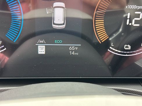 New 2026 Hyundai Santa Fe SE image 16