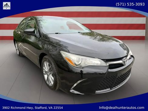 Used 2015 Toyota Camry SE FWD image 3