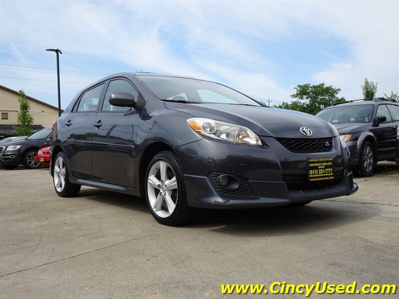 Used 2010 Toyota Matrix S w/ Sport Pkg FWD image 5