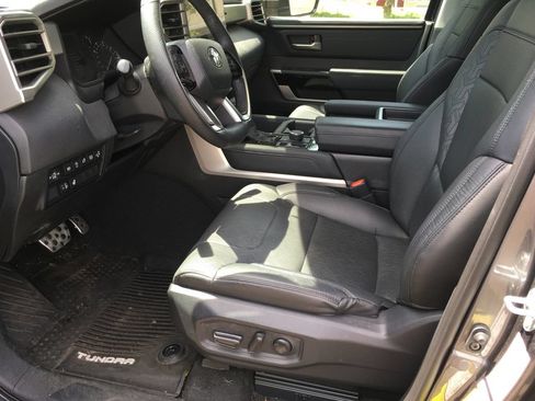 Used 2023 Toyota Tundra Limited w/ TRD Off-Road Package AWD/4WD image 4