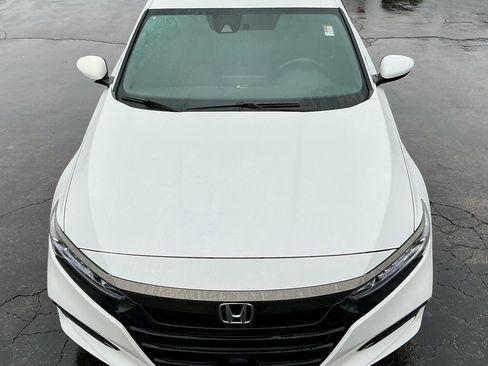 Used 2018 Honda Accord Sport image 11