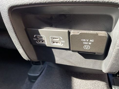 Certified 2022 Jeep Cherokee Limited image 16