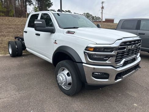 New 2026 RAM 5500 Tradesman w/ Chrome Appearance Group image 1