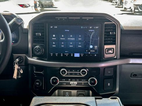 Used 2024 Ford F150 XLT RWD image 14