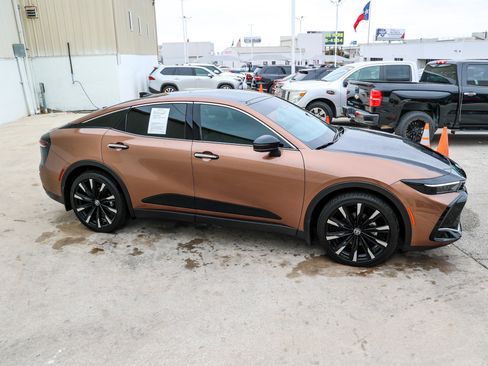 Used 2025 Toyota Crown Platinum image 6