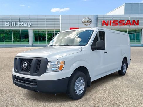 Used 2021 Nissan NV 2500 SV w/ Navigation Package image 2
