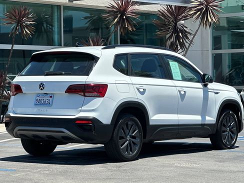 Used 2022 Volkswagen Taos S FWD image 5