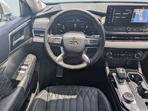 New 2026 Mitsubishi Outlander SEL FWD image 18