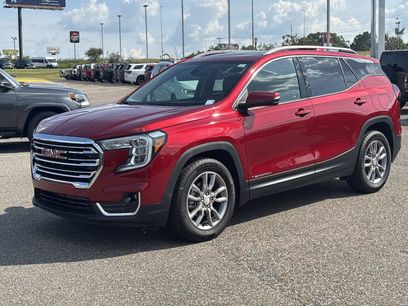 Used 2024 GMC Terrain SLT