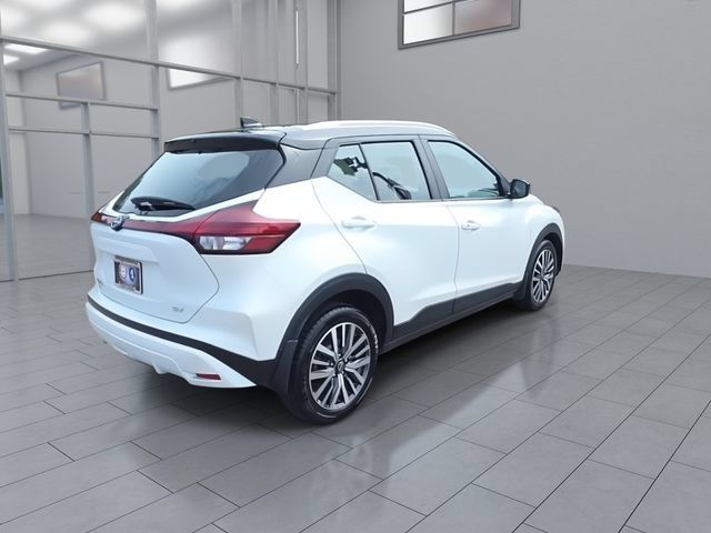 Certified 2023 Nissan Kicks SV FWD image 8