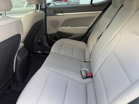 Used 2020 Hyundai Elantra SEL w/ Cargo Package (C1) FWD image 9