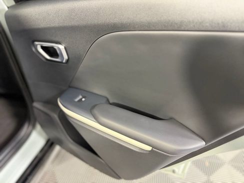 Used 2025 Kia K4 GT-Line FWD image 33