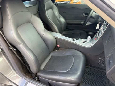 Used 2005 Chrysler Crossfire Limited RWD image 15