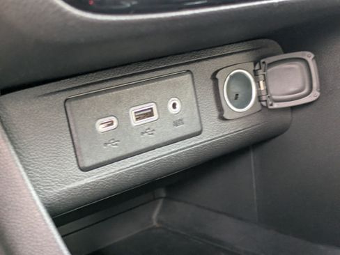 Used 2023 Buick Encore GX Essence w/ Experience Buick Package image 30