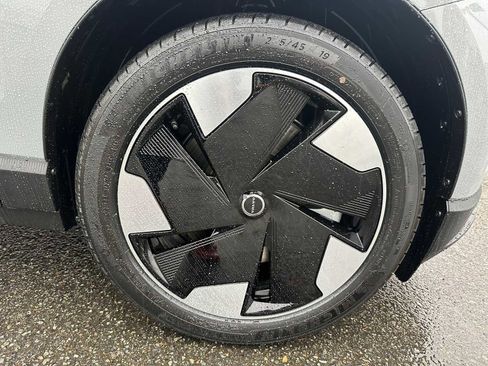 New 2026 Volvo EX30 Plus image 9