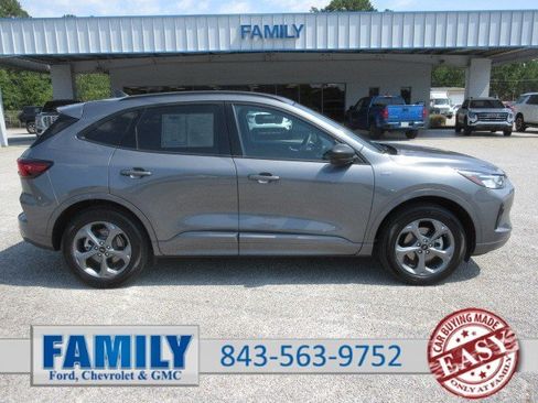 Used 2024 Ford Escape ST-Line w/ Tech Pack #1 AWD/4WD image 1