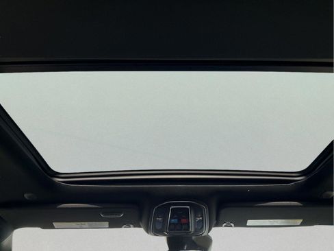 New 2026 Jeep Grand Wagoneer Limited AWD/4WD image 19