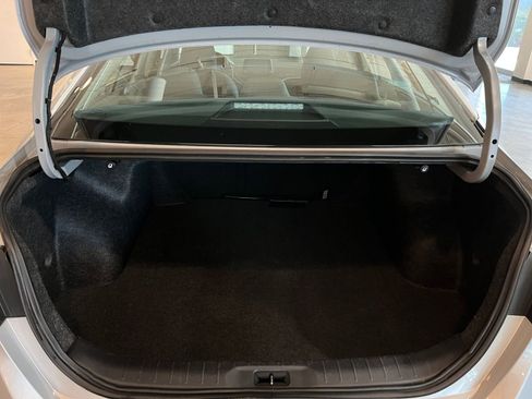 Used 2025 Nissan Altima 2.5 SV image 30