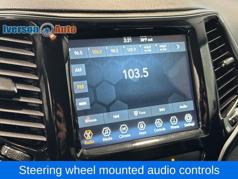 Used 2022 Jeep Cherokee Limited image 20