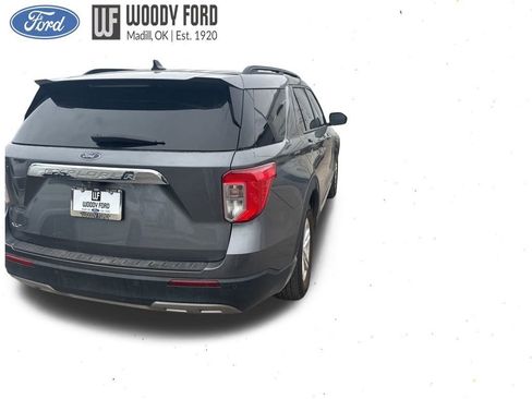 Used 2022 Ford Explorer XLT w/ Equipment Group 202A image 4