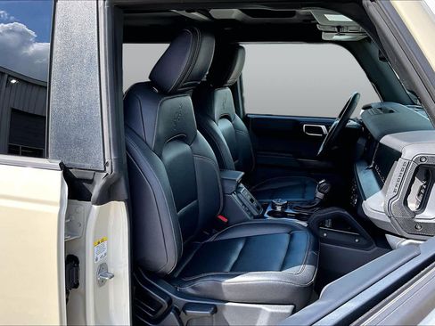 Used 2025 Ford Bronco Badlands AWD/4WD image 11