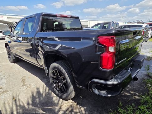 Certified 2022 Chevrolet Silverado 1500 RST RWD image 5