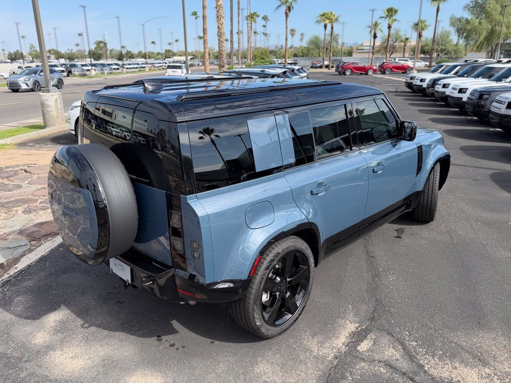 New 2026 Land Rover Defender 110 X-Dynamic SE AWD/4WD image 19