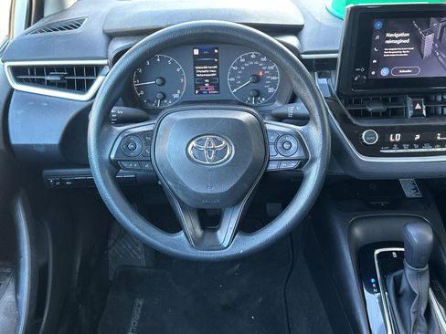Used 2025 Toyota Corolla LE image 13