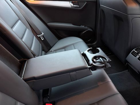 Used 2009 Mercedes-Benz C 63 AMG Sedan image 47