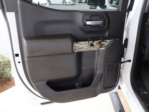 Used 2022 Chevrolet Silverado 1500 Custom Trail Boss w/ Realtree Special Edition image 31