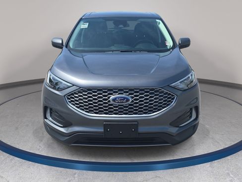 Used 2024 Ford Edge SEL image 2