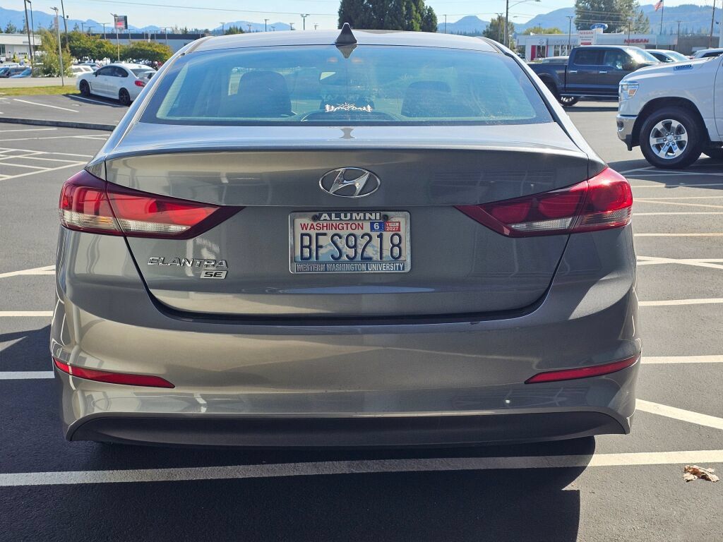 Used 2017 Hyundai Elantra SE FWD image 4