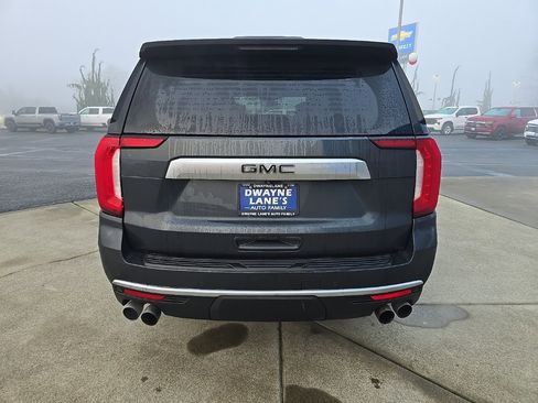 Used 2021 GMC Yukon XL Denali image 5