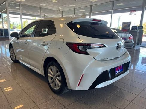 Used 2023 Toyota Corolla SE w/ SE Premium Package FWD image 10