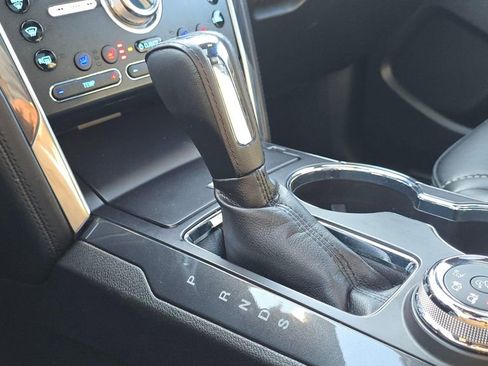 Used 2018 Ford Explorer Platinum AWD/4WD image 37