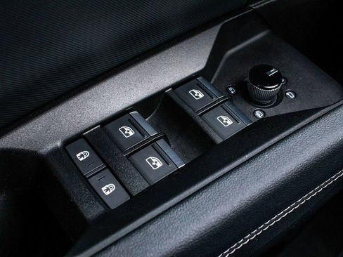 Used 2024 Audi Q4 e-tron Premium Plus w/ Premium Plus image 10