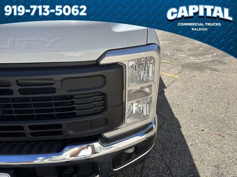 New 2026 Ford F250 XL w/ XL Chrome Package image 11