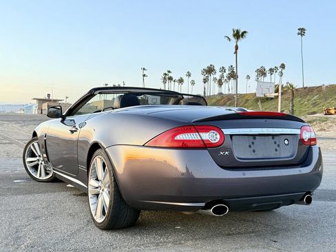 Used 2010 Jaguar XK Convertible image 4