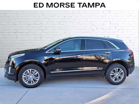 Used 2023 Cadillac XT5 Premium Luxury w/ Technology Package image 2