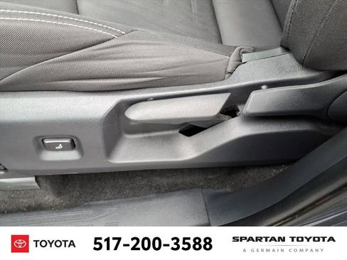 Used 2024 Toyota Tacoma TRD Off-Road image 16