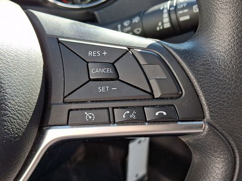 Used 2017 Nissan Rogue S w/ S Appearance Package AWD/4WD image 21