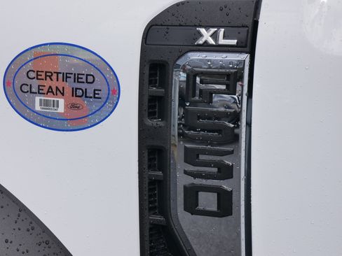 New 2025 Ford F550 4x4 SuperCab Super Duty image 17