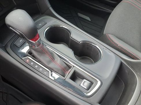 Used 2022 Chevrolet Equinox RS w/ LPO, Floor Liner Package AWD/4WD image 14