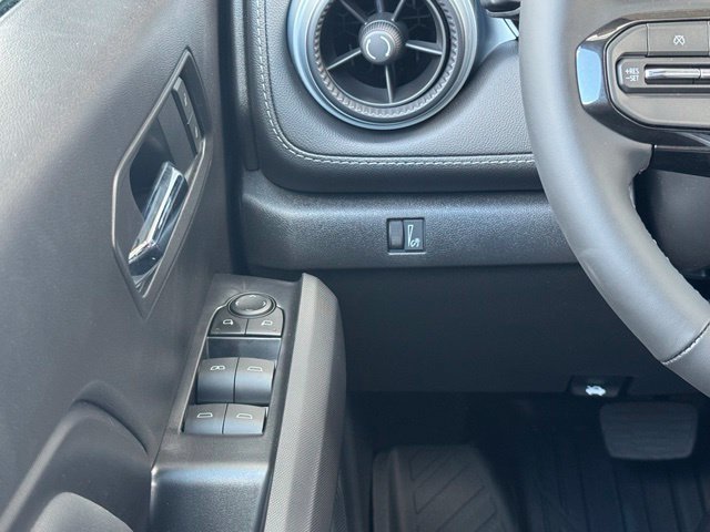 New 2026 Chevrolet Colorado LT w/ LT Convenience Package AWD/4WD image 13