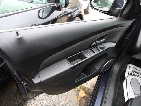 Used 2013 Chevrolet Cruze LT w/ All-Star Edition image 12