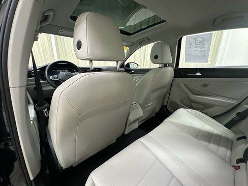 Used 2024 Volkswagen Jetta SE image 21