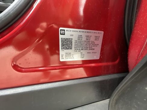 Certified 2023 GMC Terrain SLE w/ Driver Convenience Package image 33