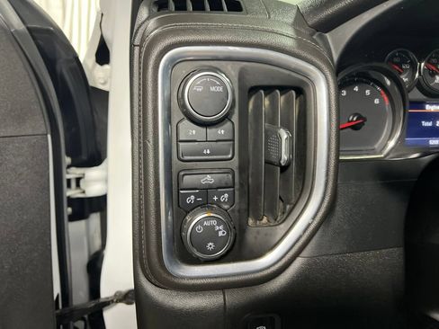 Used 2022 Chevrolet Silverado 2500 LT AWD/4WD image 28